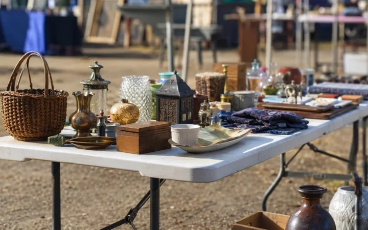 Table pliante vide-grenier pas cher : top 5 pour vendeur 2026